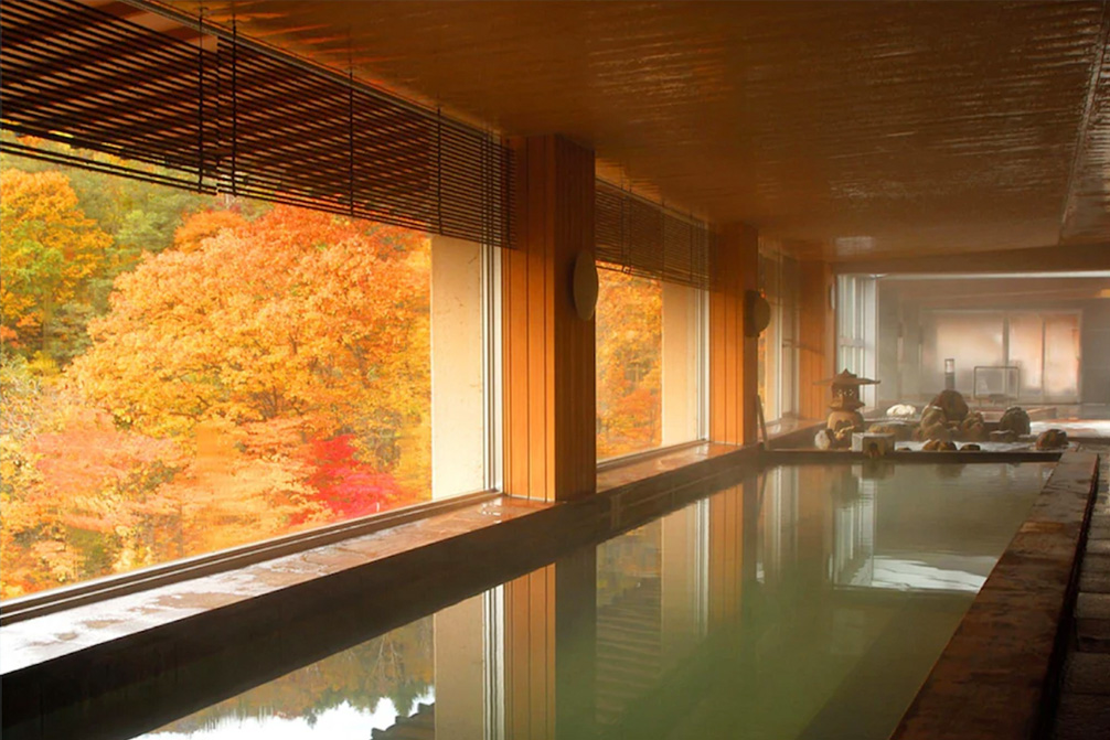 일본 북해도 삿포로 출발 노보리베츠 쇼와 신산, 도야, 니세코 버스 투어 여행